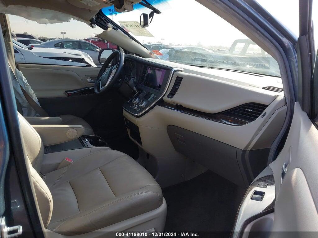 5TDYZ3DCXHS851407 2017 TOYOTA SIENNA photo no. 5
