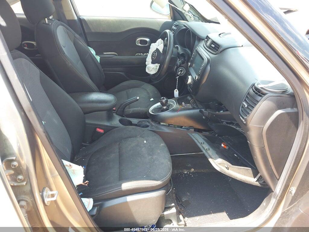 KNDJP3A56K7643040 2019 KIA SOUL photo no. 5