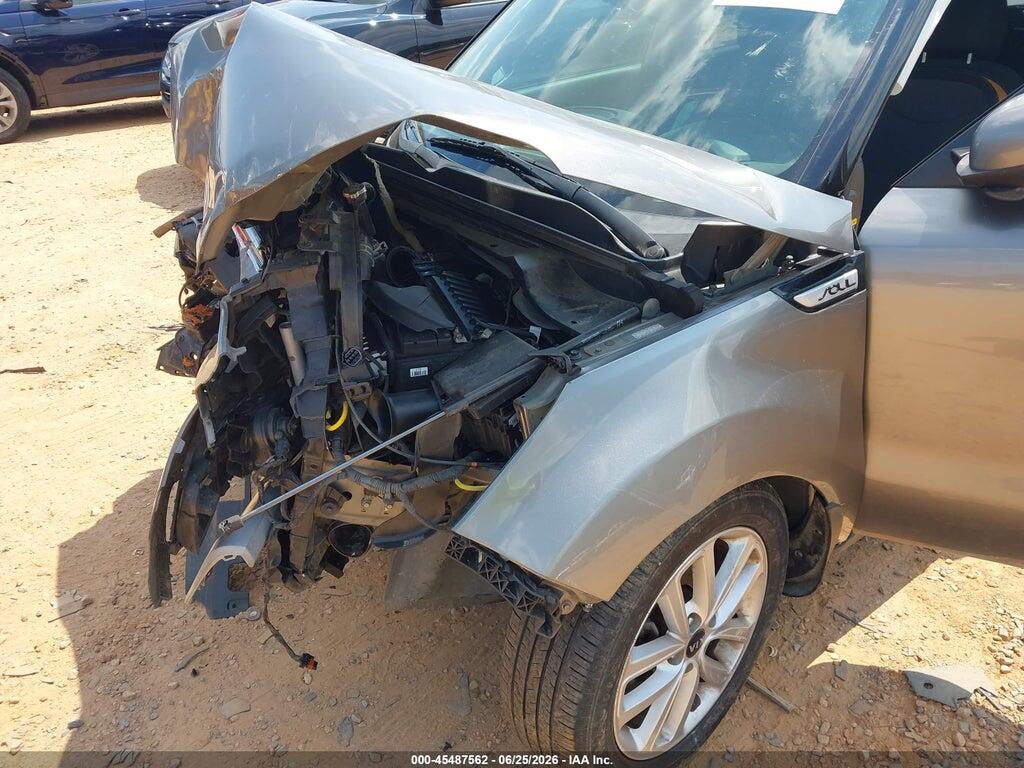 KNDJP3A56K7643040 2019 KIA SOUL photo no. 6