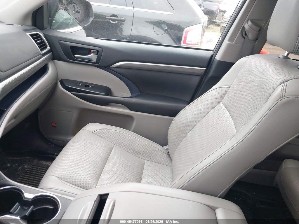 5TDDZRFH7JS853860 2018 TOYOTA HIGHLANDER photo no. 5