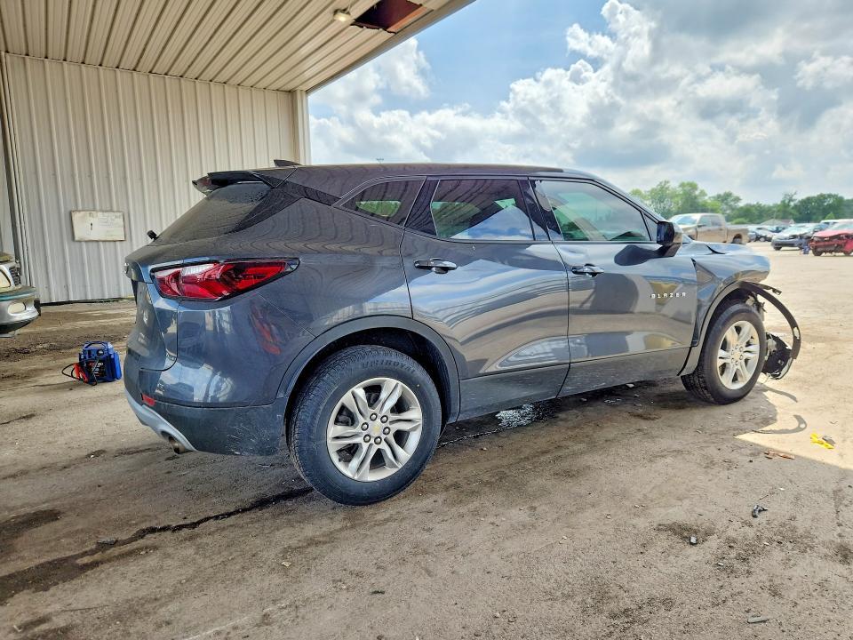 2021 CHEVROLET BLAZER 1LT — Фото 3 из 13