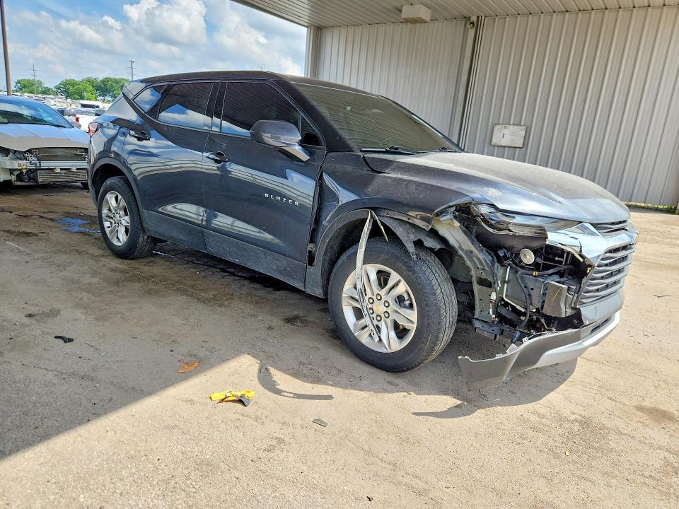 2021 CHEVROLET BLAZER 1LT — Фото 4 из 13