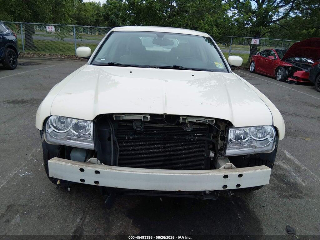 2C3JA53G75H688383 2005 CHRYSLER 300 photo no. 6