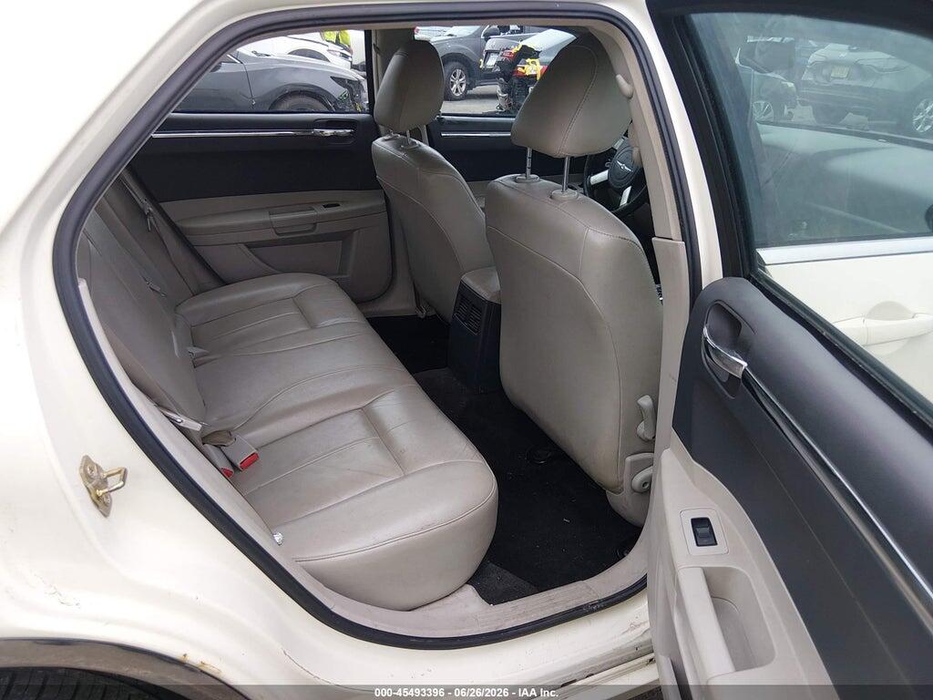 2C3JA53G75H688383 2005 CHRYSLER 300 photo no. 8