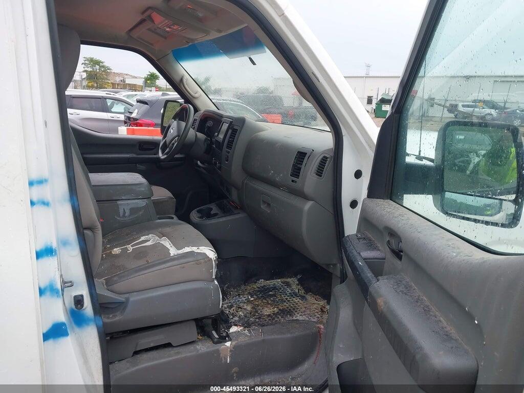 1N6BF0KY3KN807528 2019 NISSAN NV CARGO NV2500 HD photo no. 5