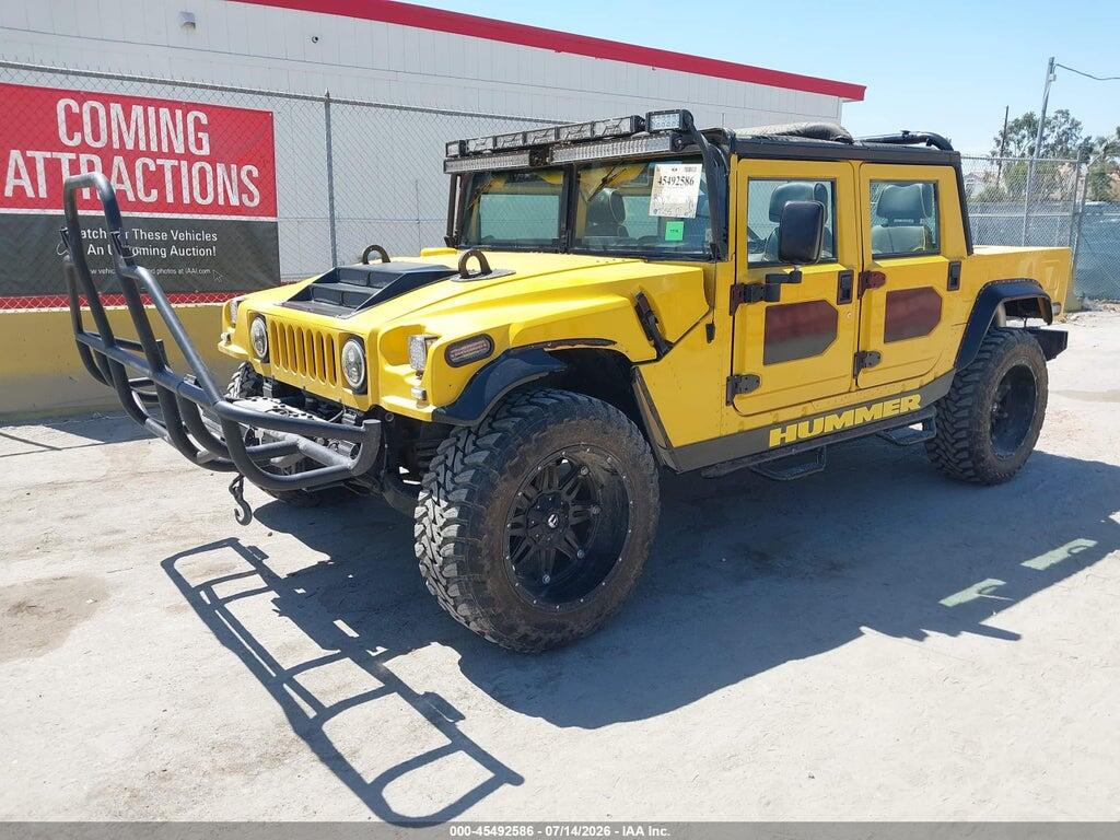 137ZA9032YE190565 2000 AM GENERAL HUMMER photo no. 2