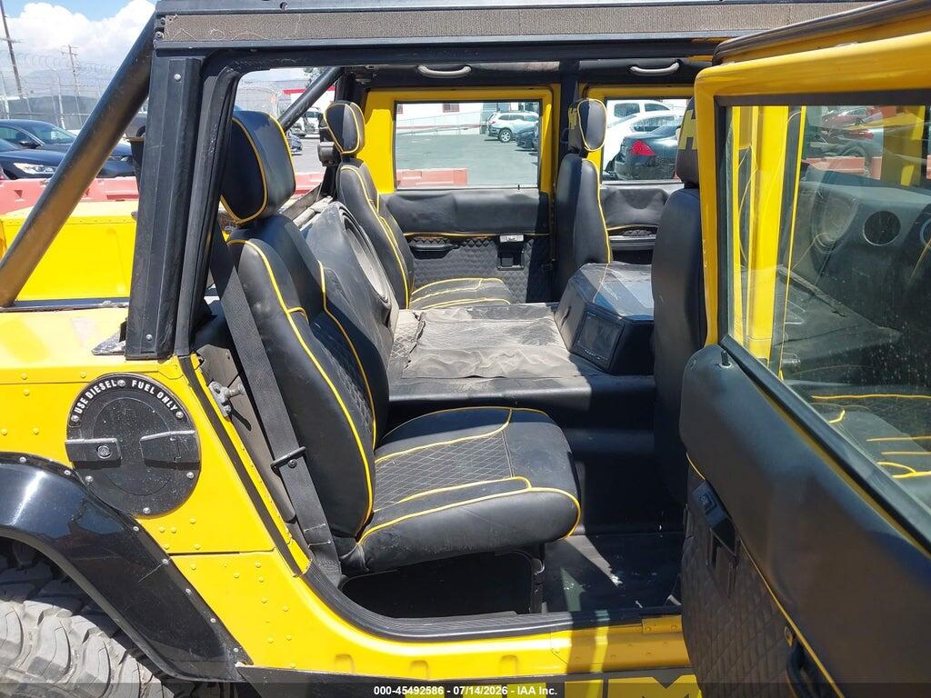 137ZA9032YE190565 2000 AM GENERAL HUMMER photo no. 7