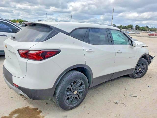 2021 CHEVROLET BLAZER 2LT — Фото 3 из 13