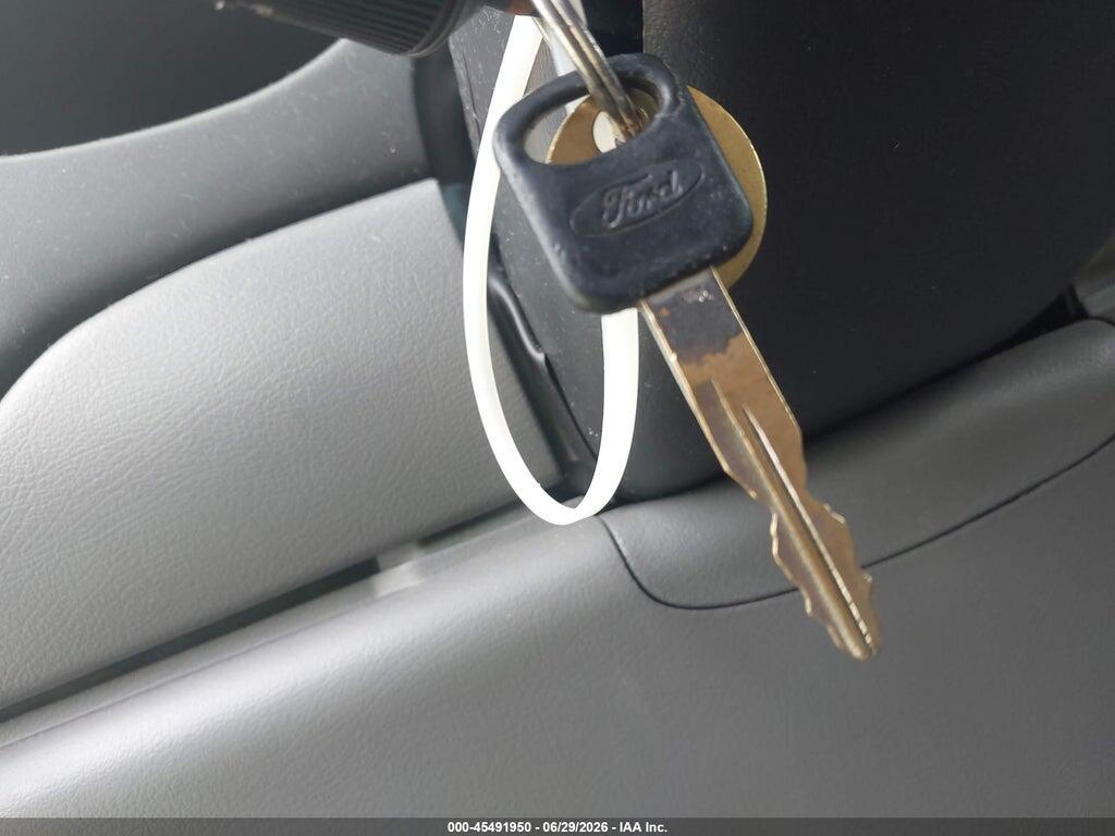 1FBJS31S6VHA91787 1997 FORD CLUB WAGON photo no. 11