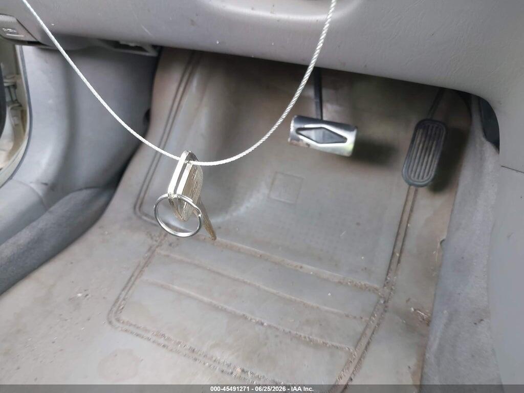 JTDBR32E342019967 2004 TOYOTA COROLLA photo no. 11