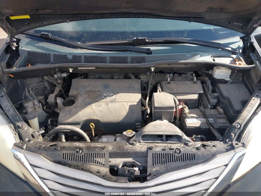 5TDYK3DC7BS112006 2011 TOYOTA SIENNA photo no. 10