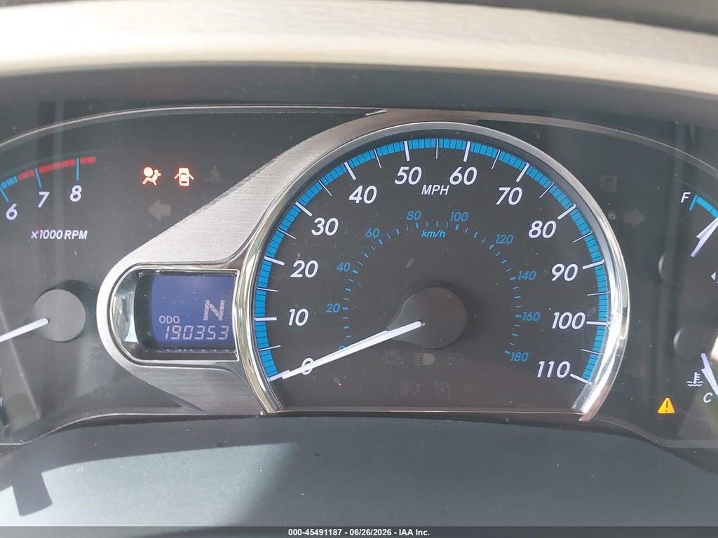 5TDYK3DC7BS112006 2011 TOYOTA SIENNA photo no. 7
