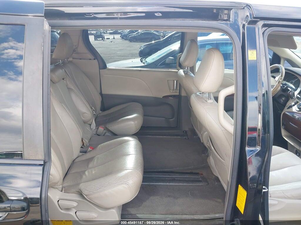 5TDYK3DC7BS112006 2011 TOYOTA SIENNA photo no. 8