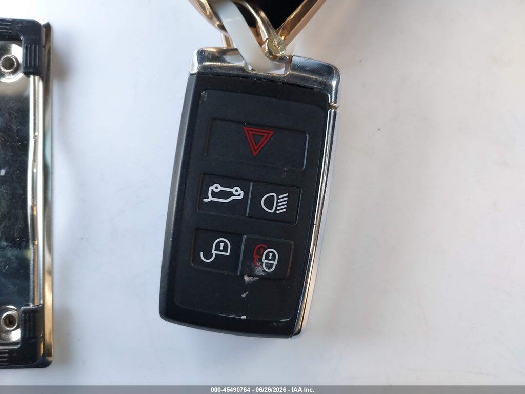 SADFP2FXXM1016670 2021 JAGUAR E-PACE photo no. 11
