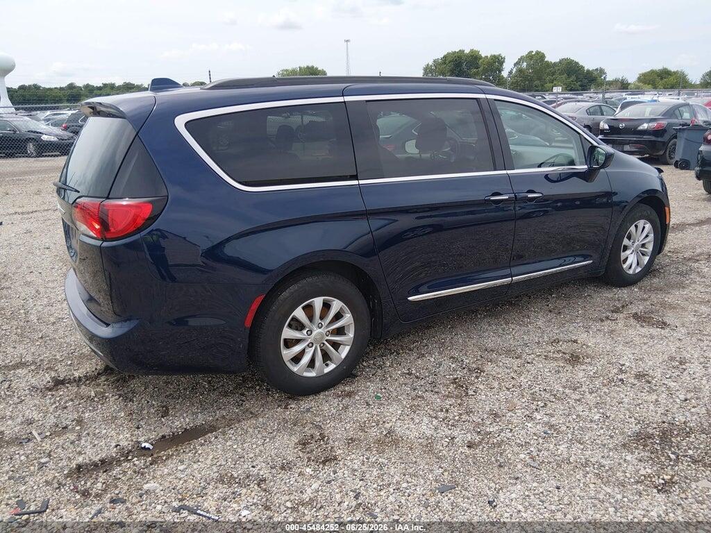 2C4RC1BG5HR608113 2017 CHRYSLER PACIFICA photo no. 4