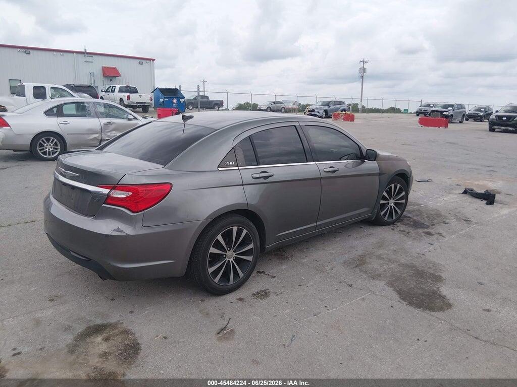 1C3CCBCGXDN577625 2013 CHRYSLER 200 photo no. 4