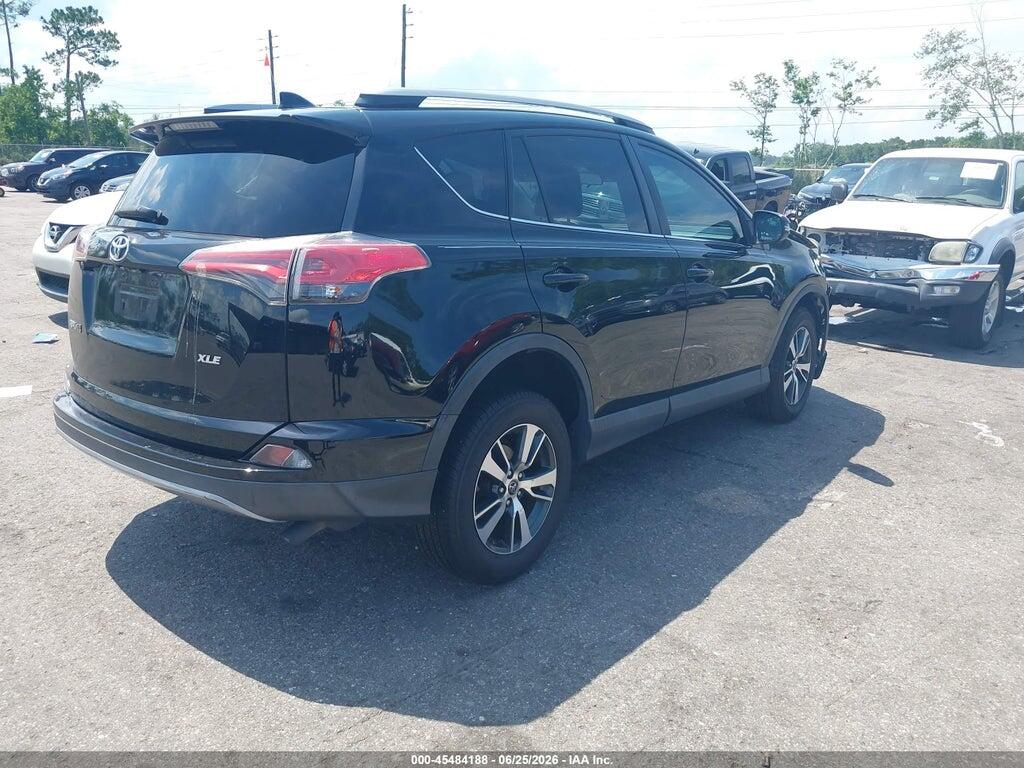 2T3WFREV0HW382037 2017 TOYOTA RAV4 photo no. 4
