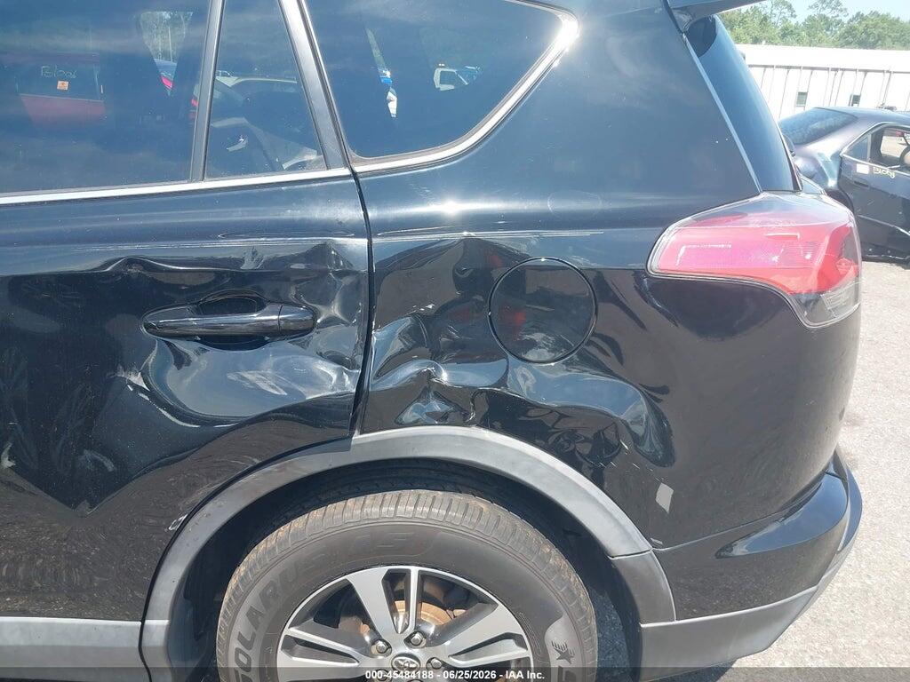 2T3WFREV0HW382037 2017 TOYOTA RAV4 photo no. 6