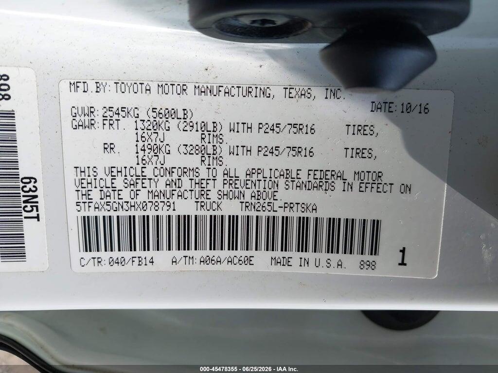 5TFAX5GN3HX078791 2017 TOYOTA TACOMA photo no. 9