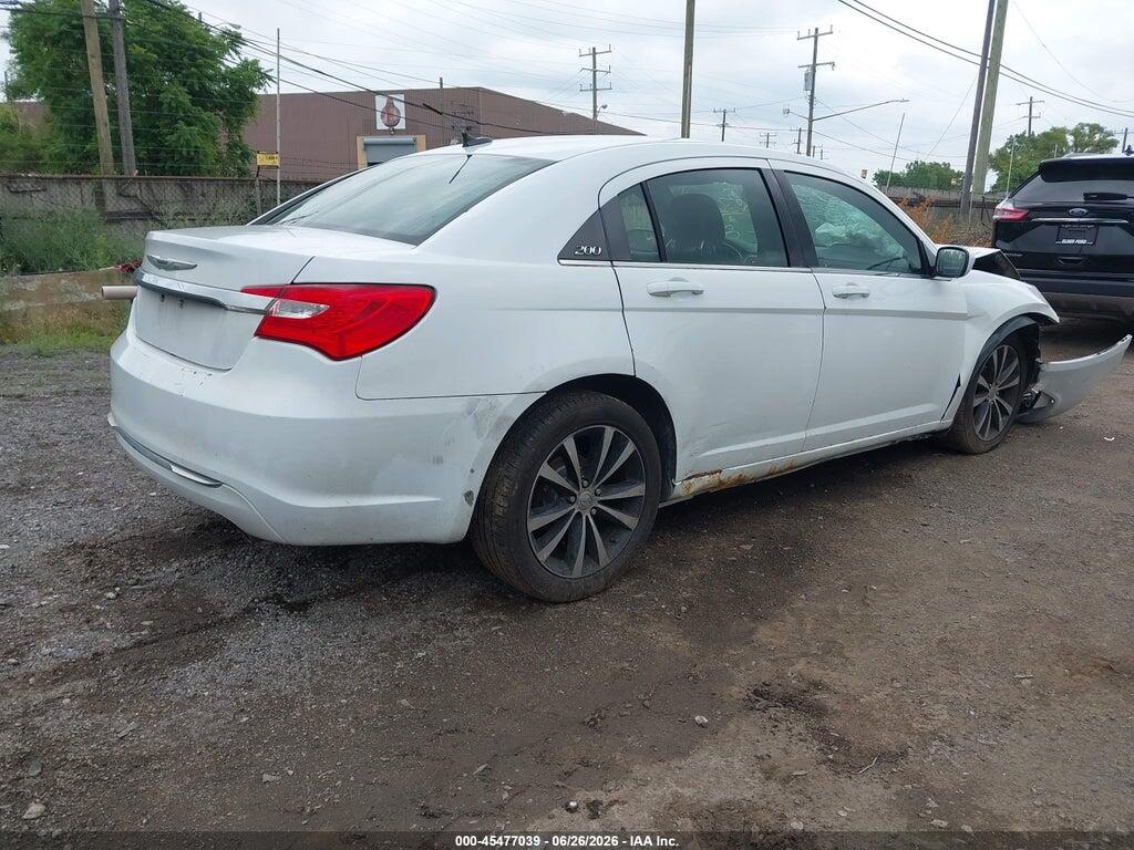 1C3CCBBG6EN193246 2014 CHRYSLER 200 photo no. 4