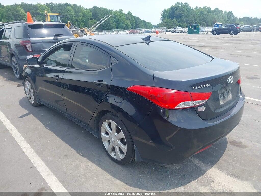 5NPDH4AE3DH239031 2013 HYUNDAI ELANTRA photo no. 3
