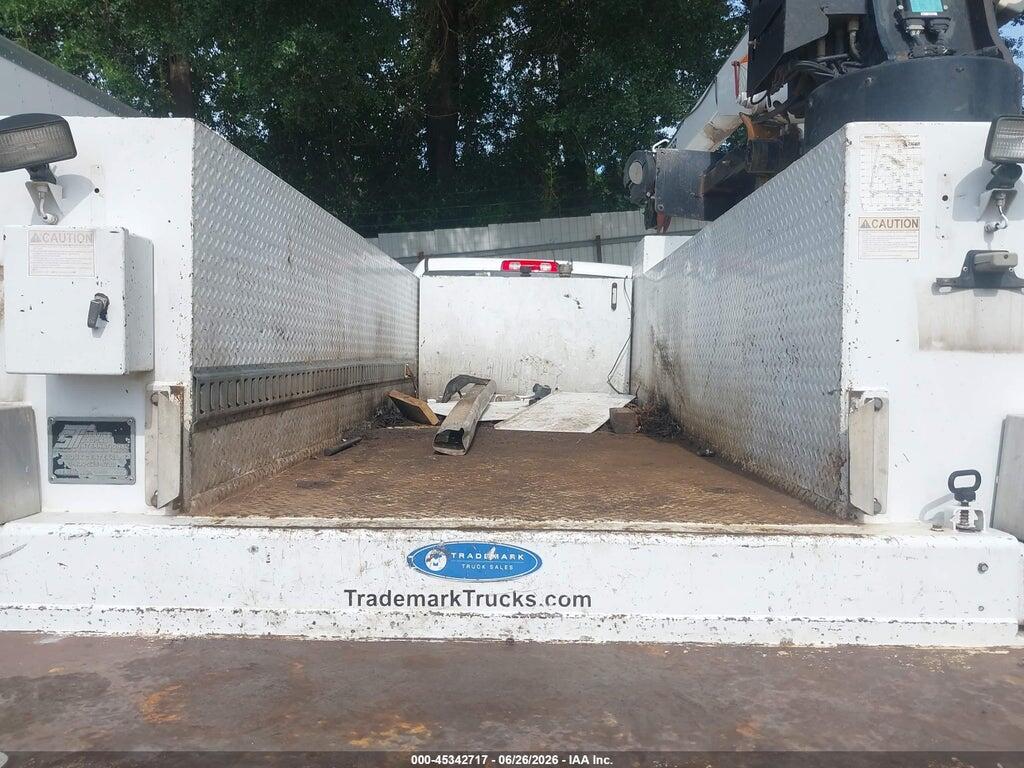 3C7WRMFL2HG572500 2017 RAM 5500 CHASSIS photo no. 6