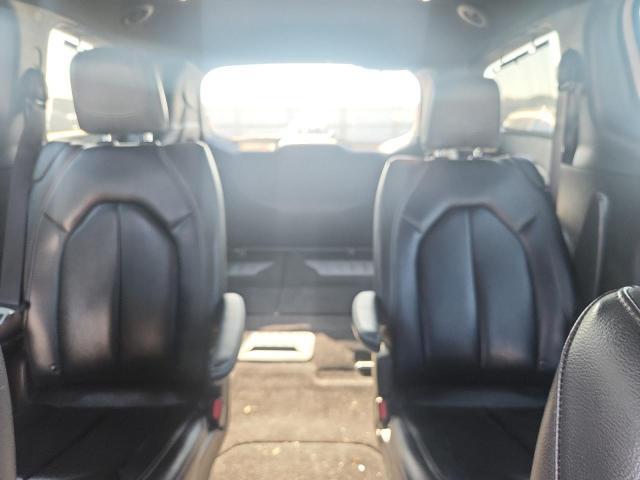 2022 CHRYSLER PACIFICA TOURING L — Фото 10 из 13