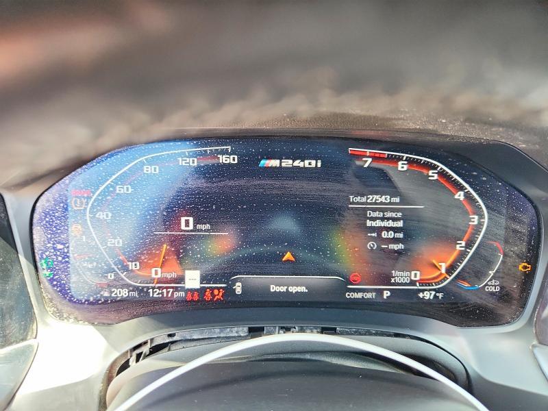 2022 BMW M240XI — Фото 9 из 12