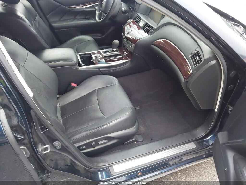 JN1BY1PR1GM720554 2016 INFINITI Q70L photo no. 5