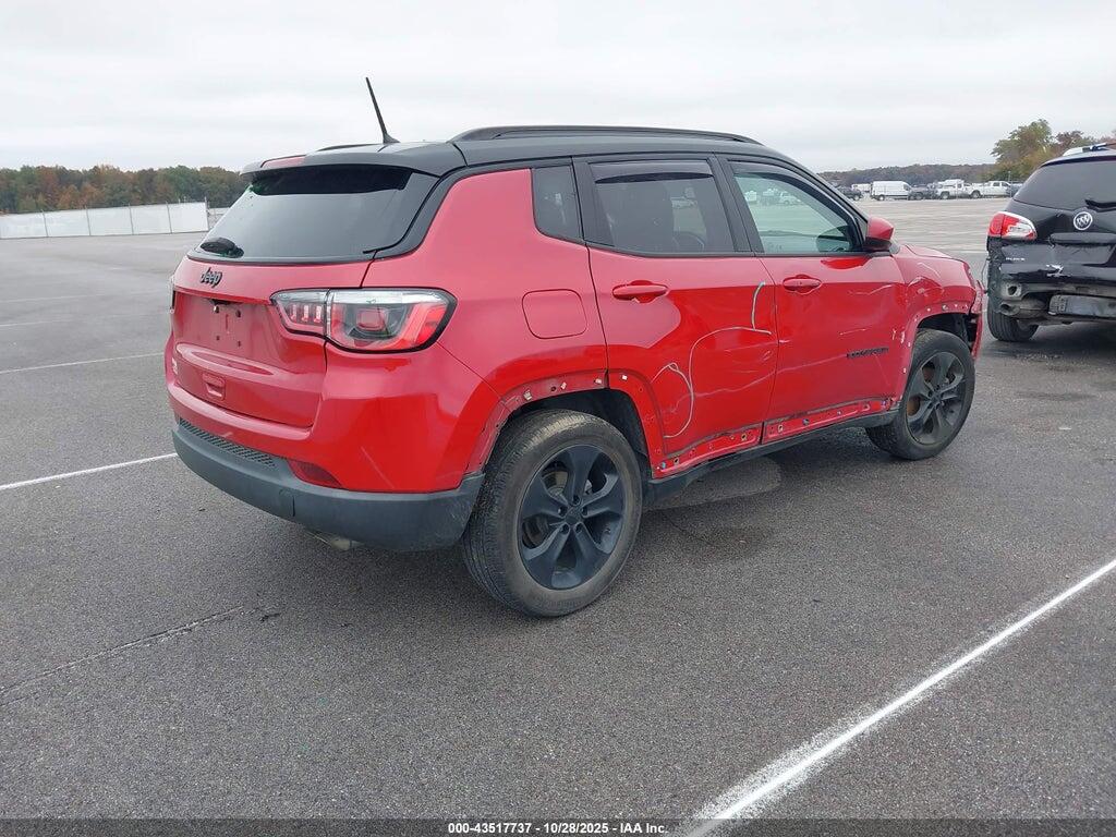3C4NJCBB9JT408343 2018 JEEP COMPASS photo no. 4