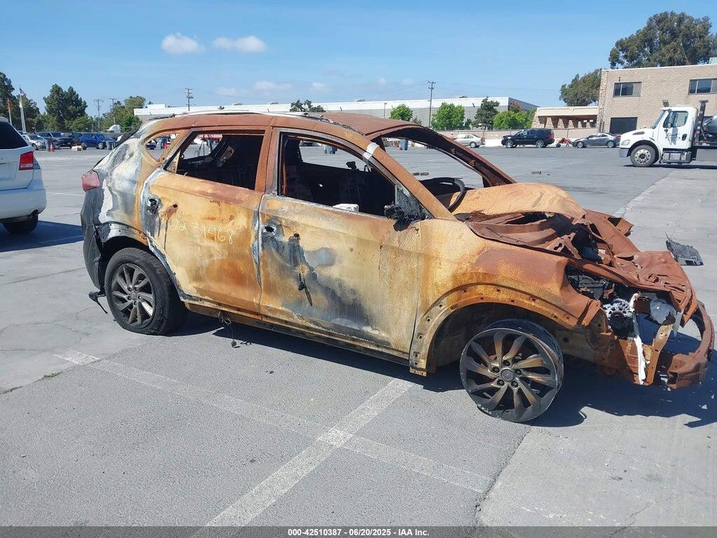 KM8J3CA47HU437797 2017 HYUNDAI TUCSON photo no. 1
