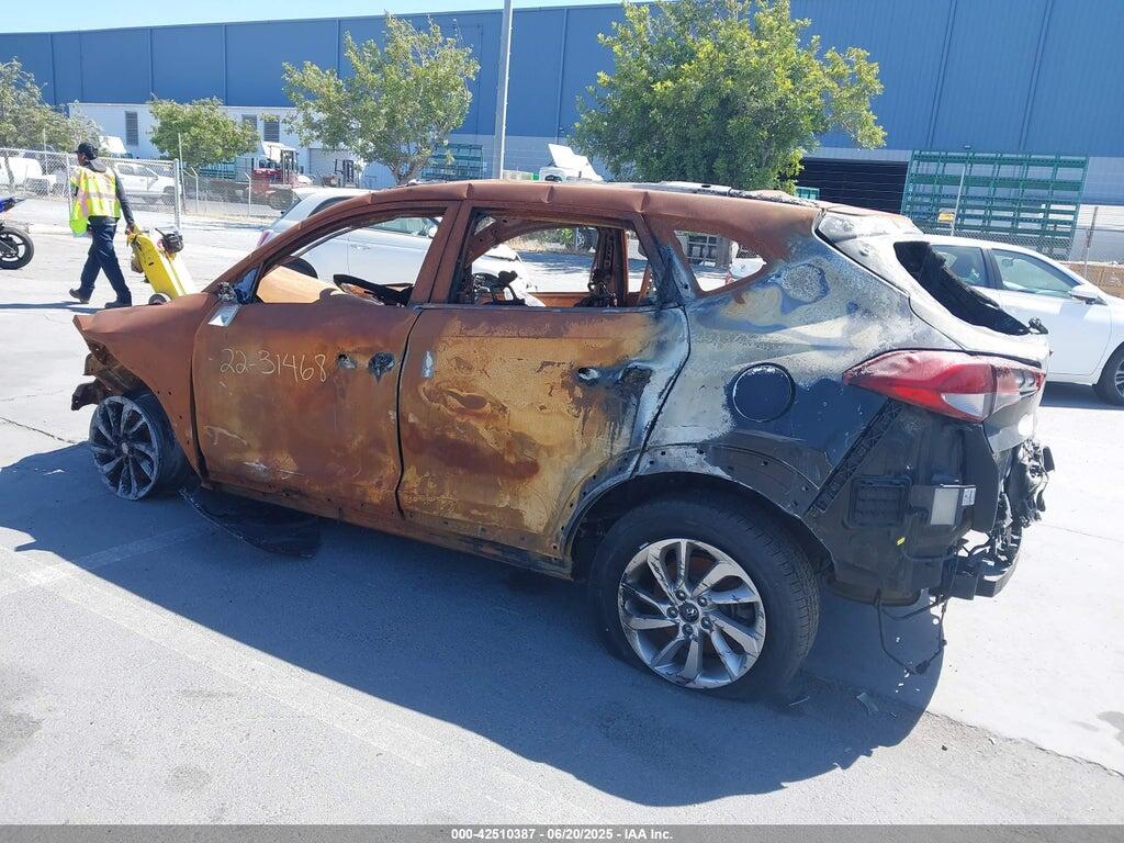 KM8J3CA47HU437797 2017 HYUNDAI TUCSON photo no. 3