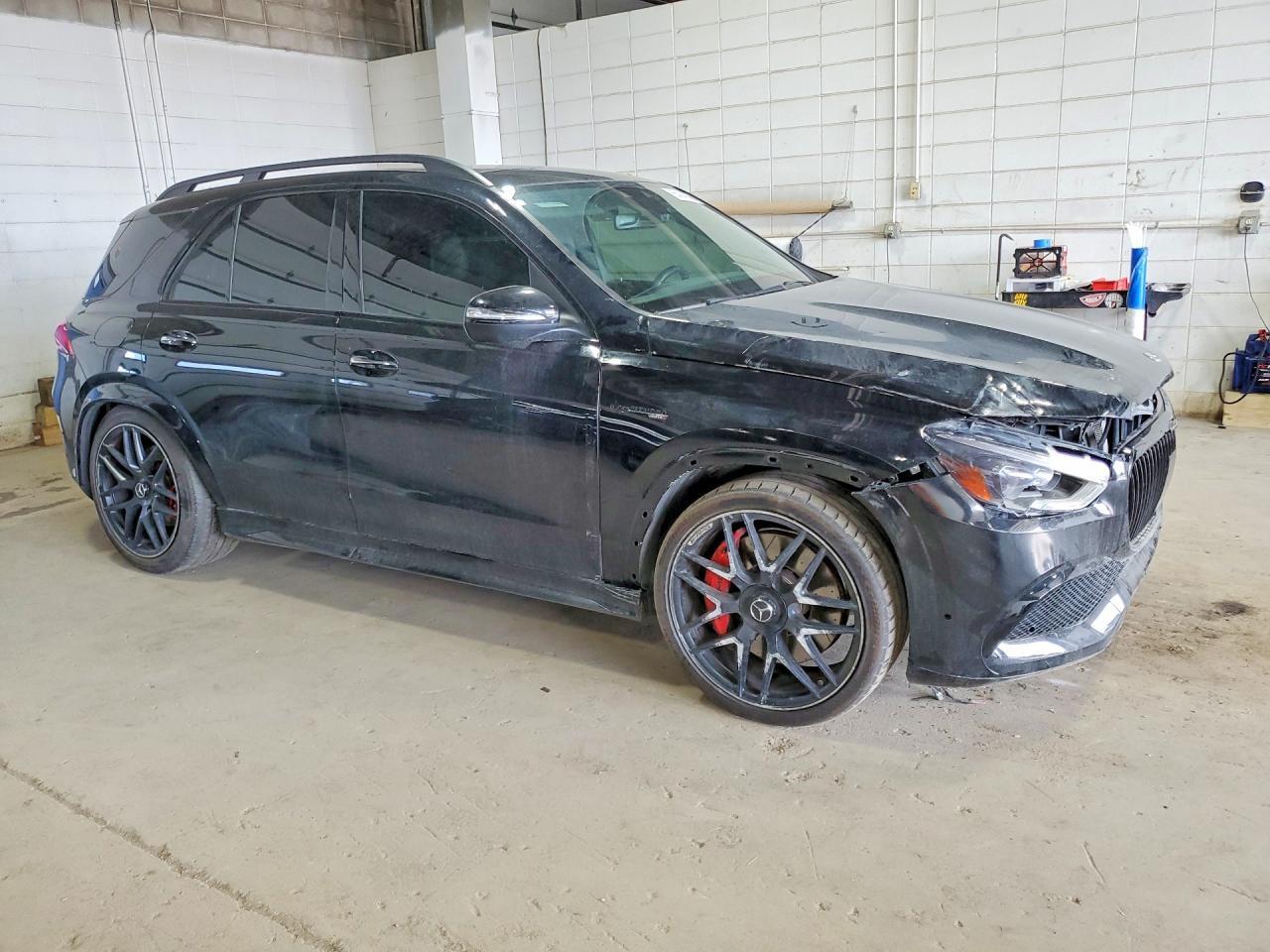2021 MERCEDES-BENZ GLE 63 AMG 4MATIC — Фото 4 из 14