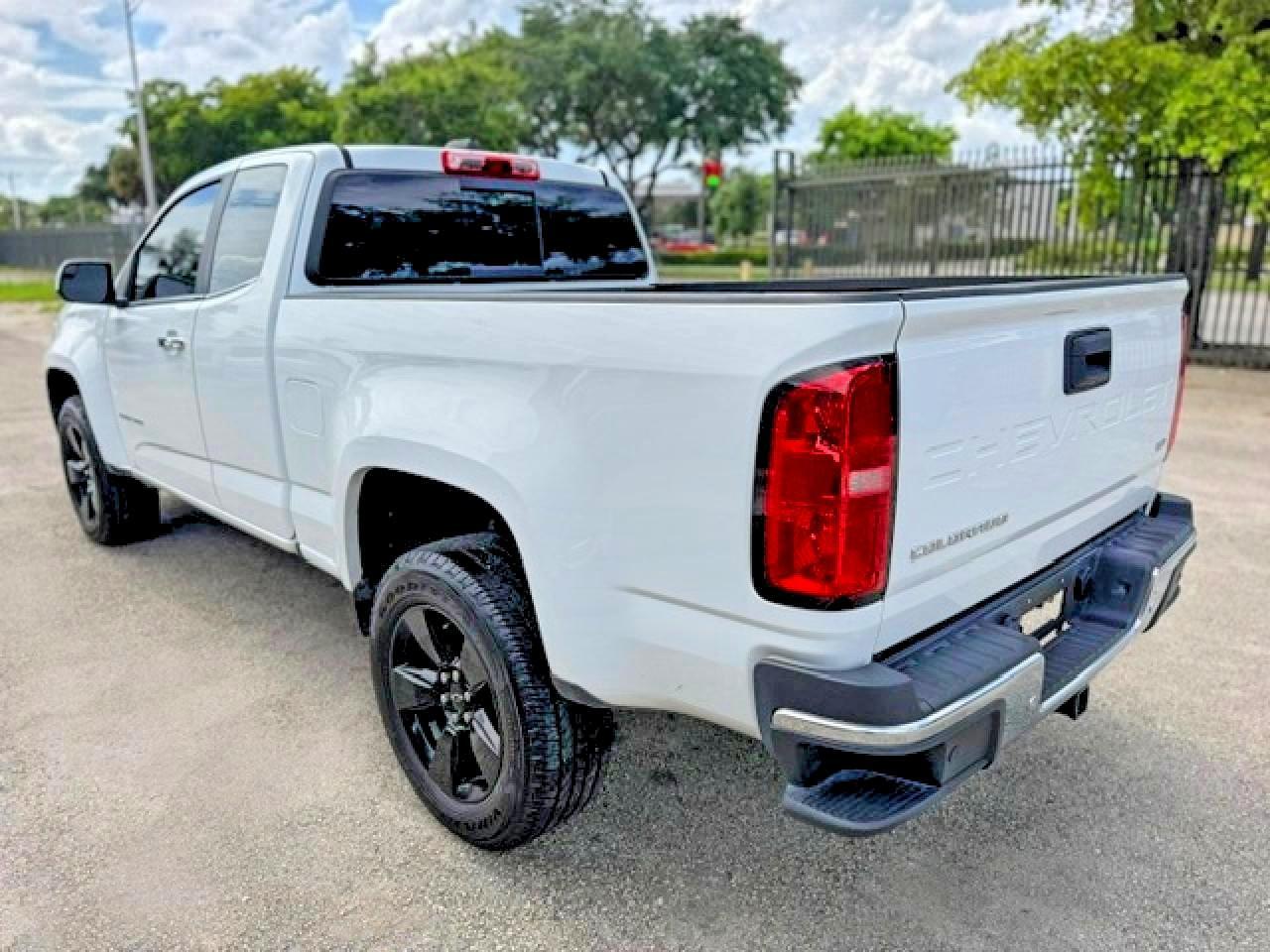 2021 CHEVROLET COLORADO LT — Фото 2 из 15