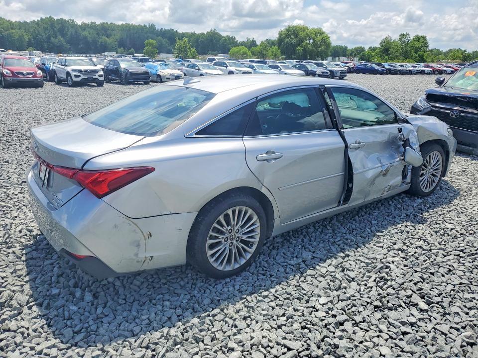 2021 TOYOTA AVALON LIMITED — Фото 3 из 12