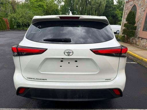 2020 TOYOTA HIGHLANDER L — Фото 5 из 13