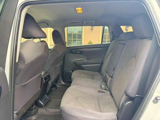 2020 TOYOTA HIGHLANDER L — Фото 9 из 13