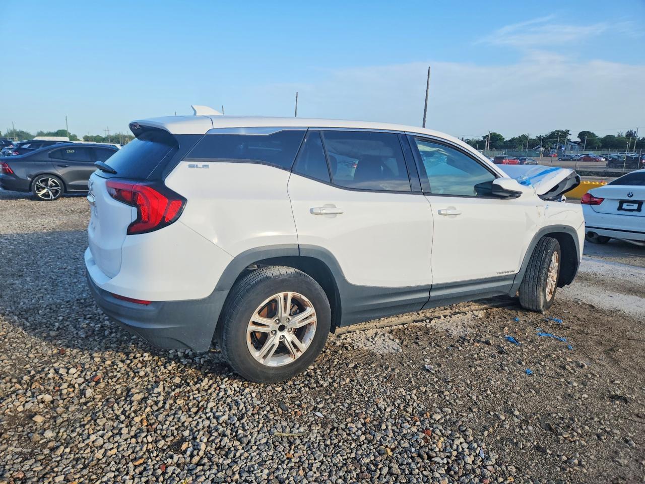 2020 GMC TERRAIN SLE — Фото 3 из 13