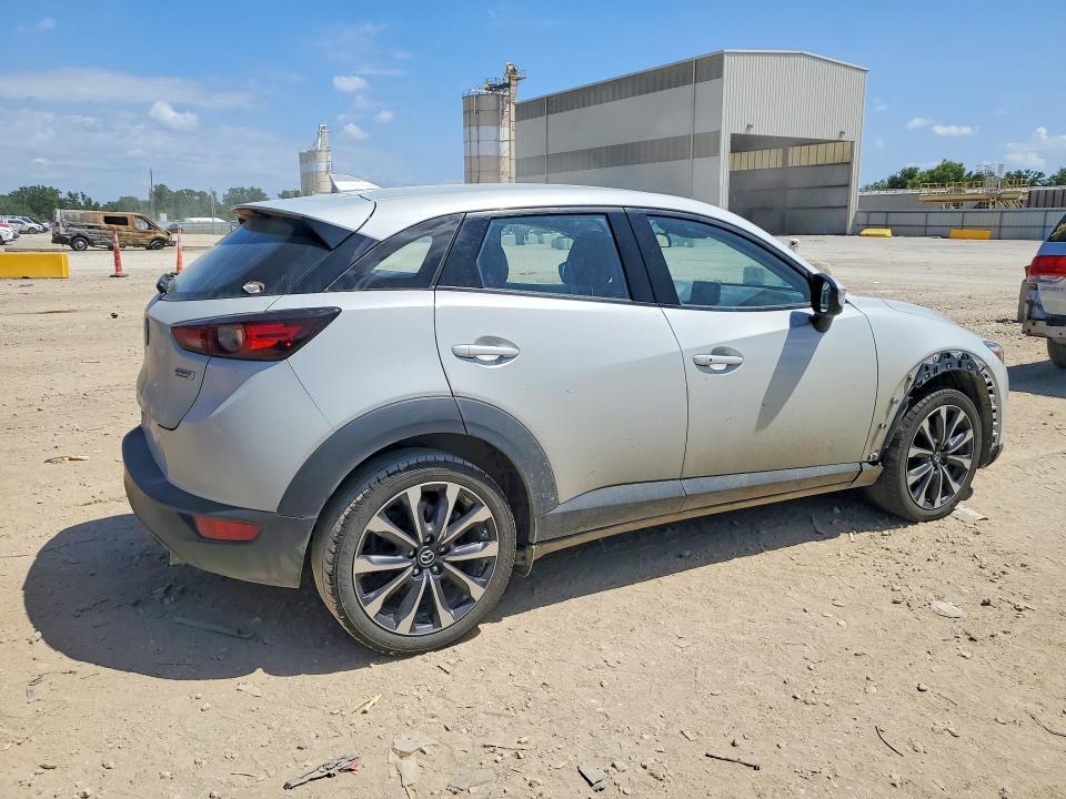 2019 MAZDA CX-3 TOURING — Фото 3 из 12