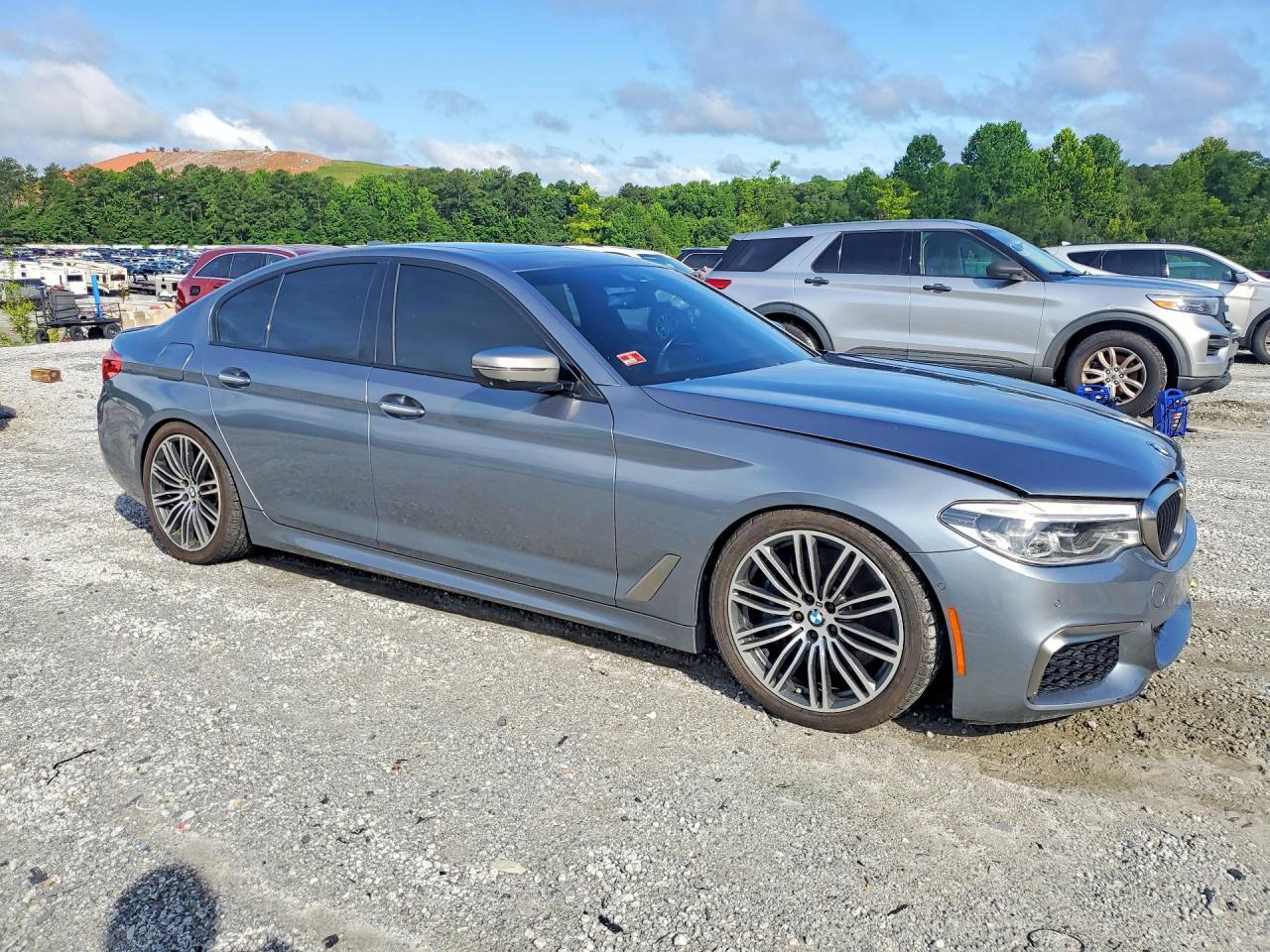 WBAJB9C5XJB287277 2018 BMW 5 SERIES photo no. 4
