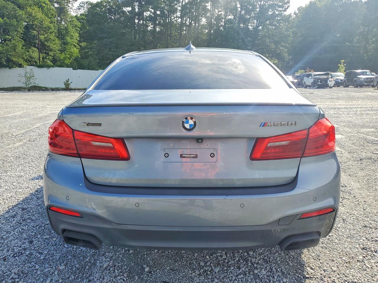 WBAJB9C5XJB287277 2018 BMW 5 SERIES photo no. 6