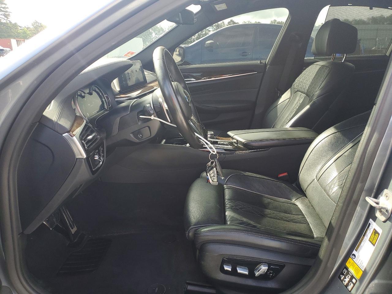 WBAJB9C5XJB287277 2018 BMW 5 SERIES photo no. 7