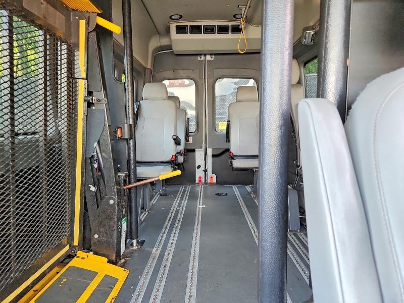 2018 FORD TRANSIT T-350 HANDICAP ACCESSIBLE VAN — Фото 10 из 13