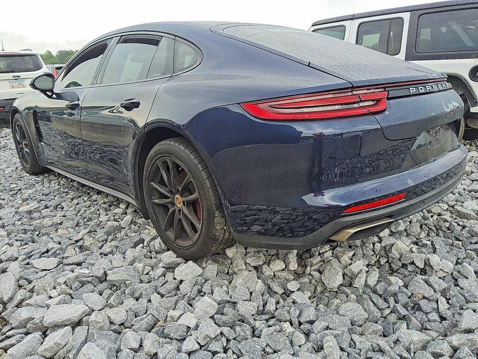 2018 PORSCHE PANAMERA 4 — Фото 2 из 12