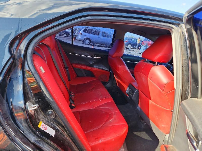 2018 TOYOTA CAMRY XSE — Фото 10 из 12