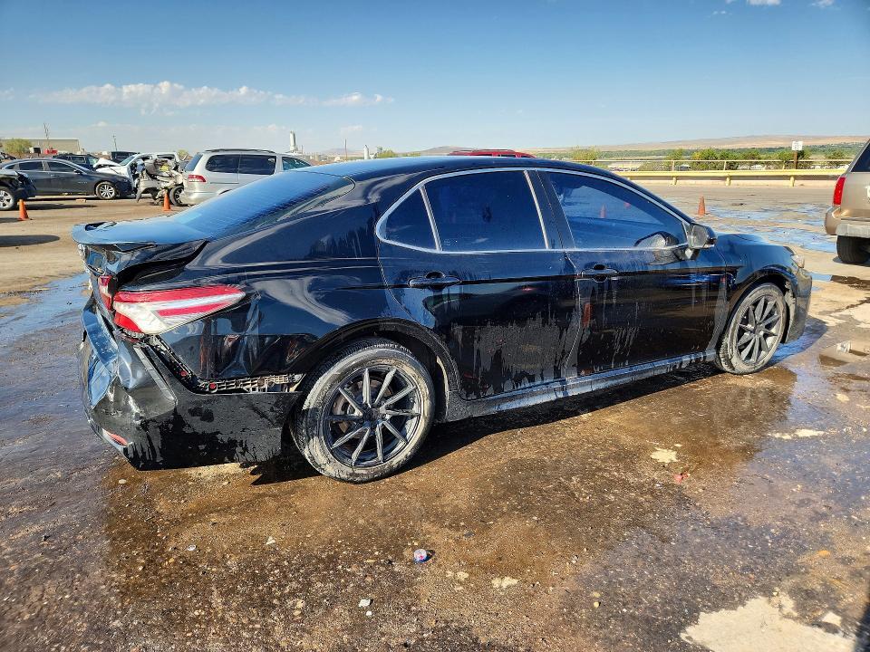 2018 TOYOTA CAMRY XSE — Фото 3 из 12