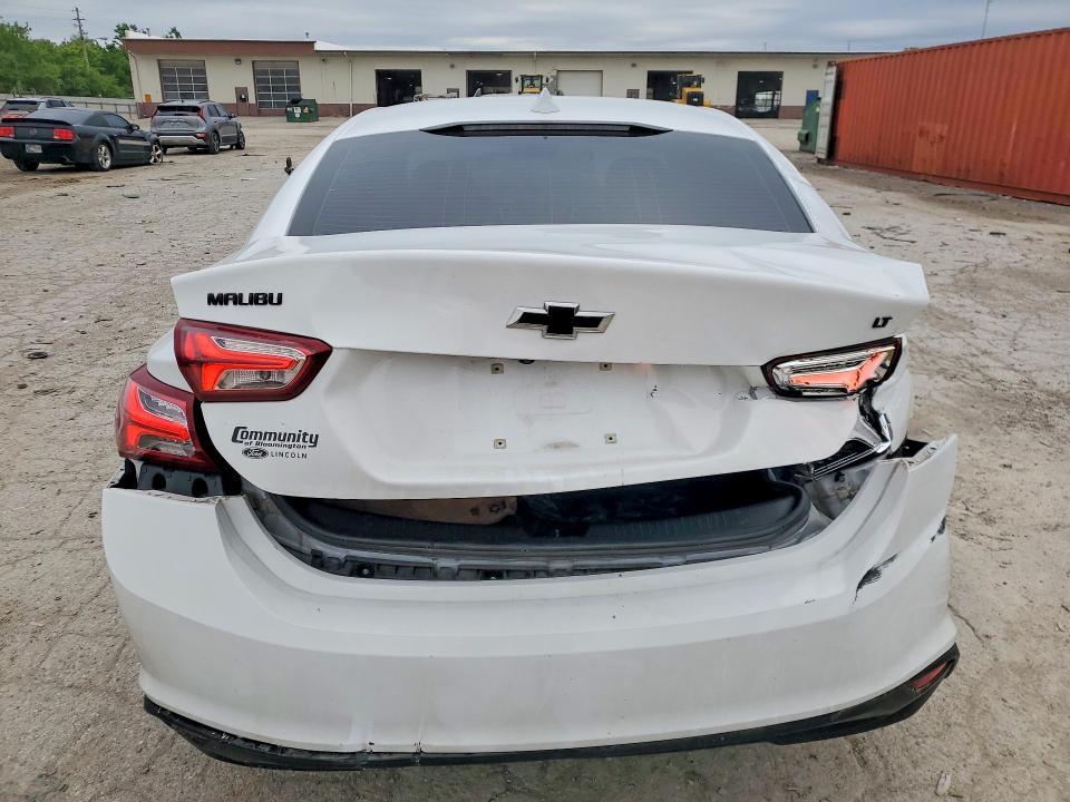 2021 CHEVROLET MALIBU LT — Фото 6 из 12