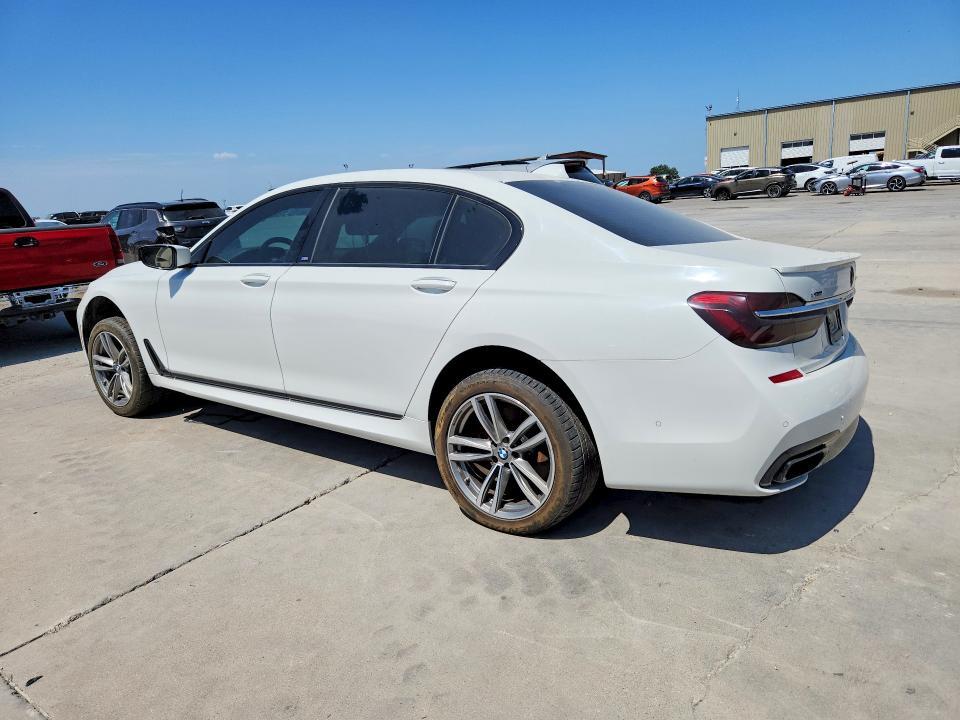 2018 BMW 750 XI — Фото 2 из 13