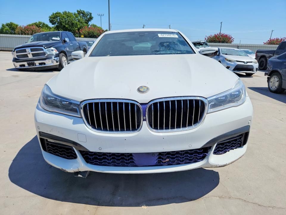 2018 BMW 750 XI — Фото 5 из 13