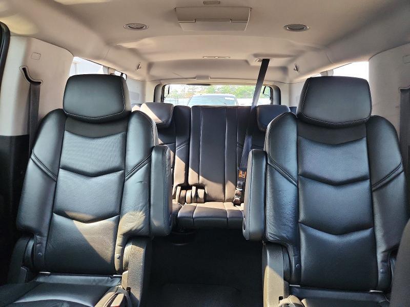 2018 CADILLAC ESCALADE ESV LUXURY — Фото 10 из 13